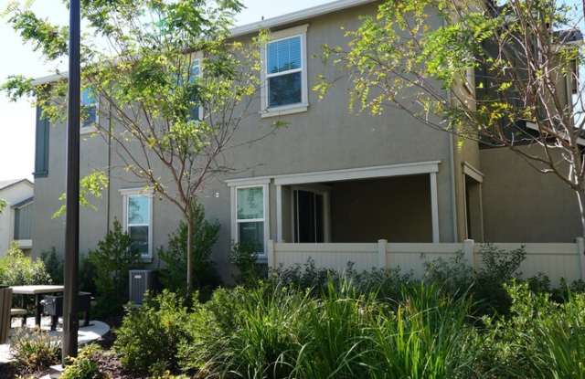 1121 Knox Way Gallery 2