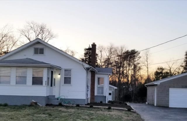6724 CENTREVILLE ROAD - 6724 Centreville Road, Centreville, VA 20121