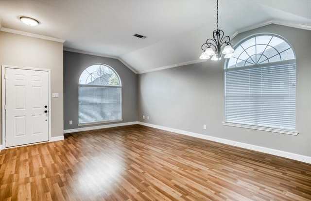 10708 Red Cedar Drive Gallery 2