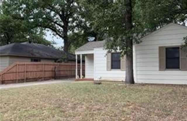 5624 Taylor Road - 5624 Taylor Road, River Oaks, TX 76114