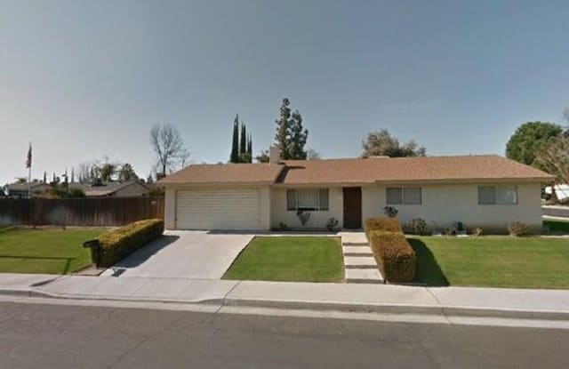 2701 Courtleigh Dr. - 2701 Courtleigh Drive, Bakersfield, CA 93309