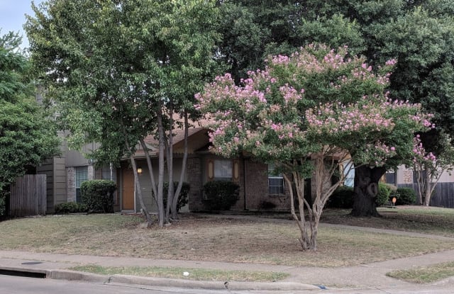 3950 Queens Court - 3950 Queens Court, Garland, TX 75043