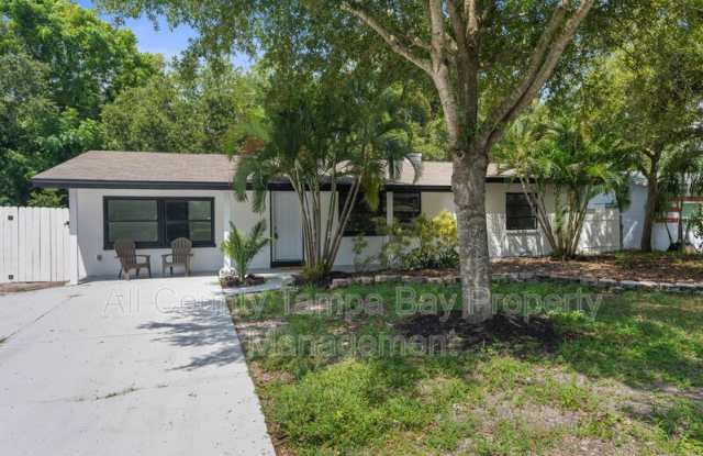 5642 55th St N photos photos