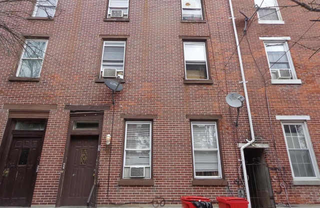 33 E JACOBY Street photos photos