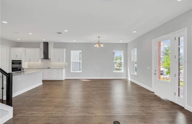 13288 KOCHER WAY Gallery 3