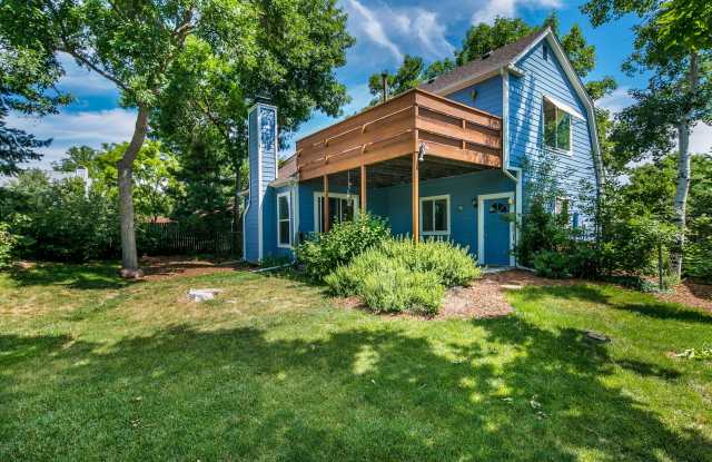 Lovely Louisville Home on Cul-de-Sac with Extra Large Yard! - 483 Fillmore Court, Louisville, CO 80027