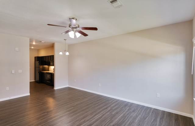 Rolling Hills Townhomes Gallery 3