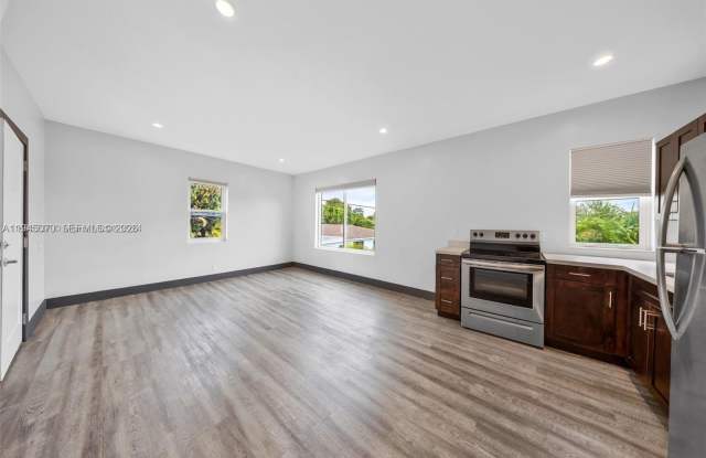 1020 SW 23rd Ave photos photos 1020 SW 23rd Ave photos photos