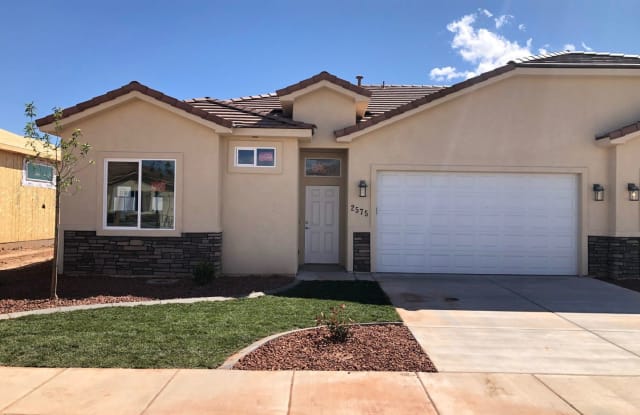 2575 West 245 North - 2575 W 245 N, Hurricane, UT 84737