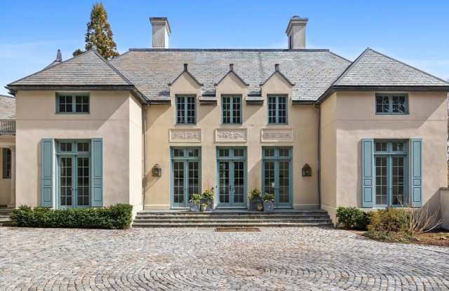 120 Cabot St photos photos