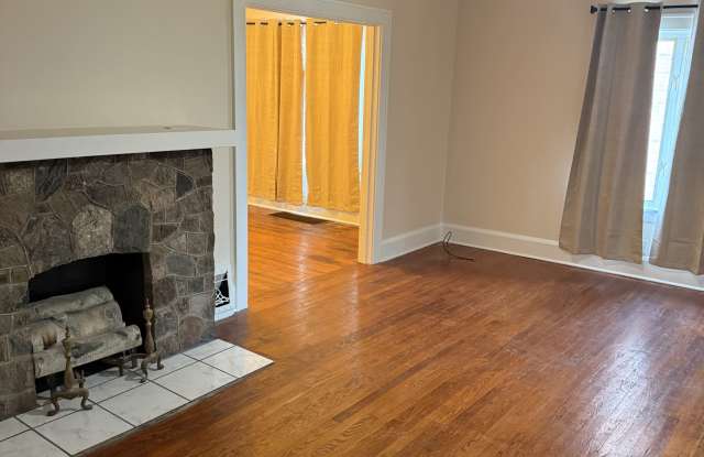 933 Winona Drive Gallery 3