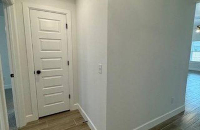 317 Pleasant View Gallery 4