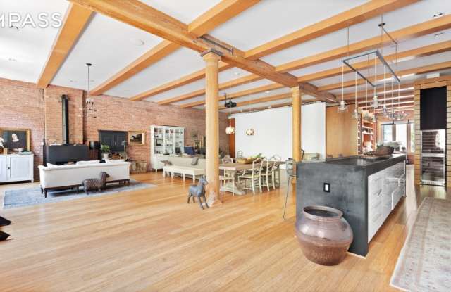 530 LaGuardia Place Gallery 2