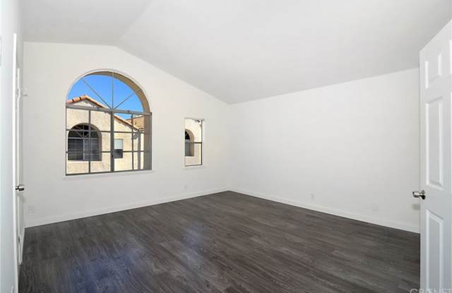 22347 Mission Circle Gallery 4