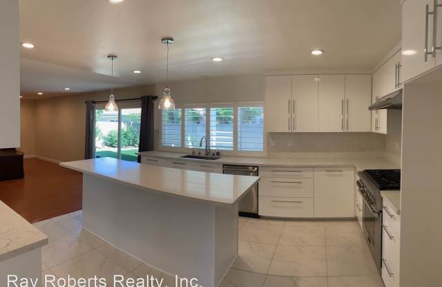 13526 Droxford St. Gallery 4