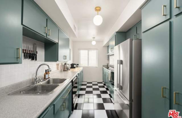 7949 Selma Ave photos photos