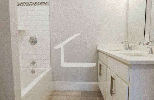 Charming 4 Bedroom-No Broker Fee photos photos