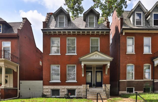 2040 Russell - 2040 Russell Blvd, St. Louis, MO 63104