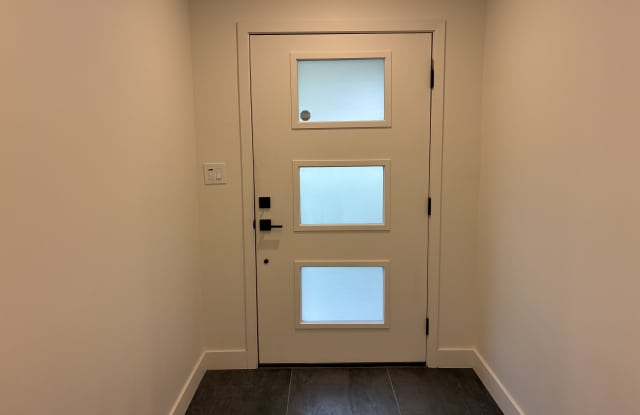 7801 N 16th Ln Gallery 4