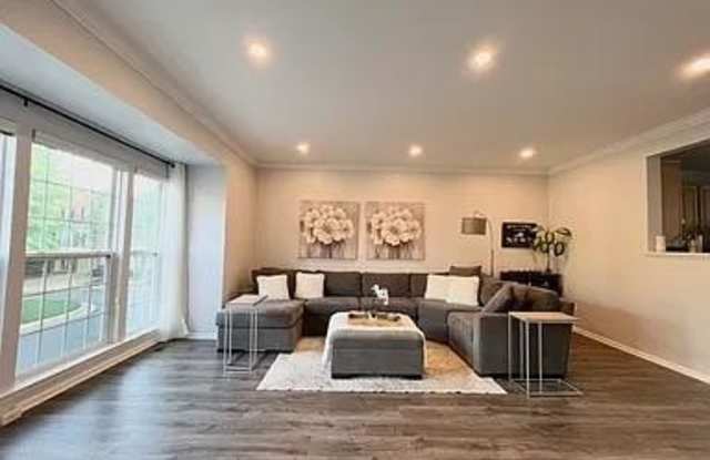 8272 JAKE Place Gallery 2