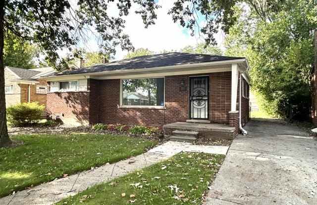 14640 Pearson Street Gallery 1