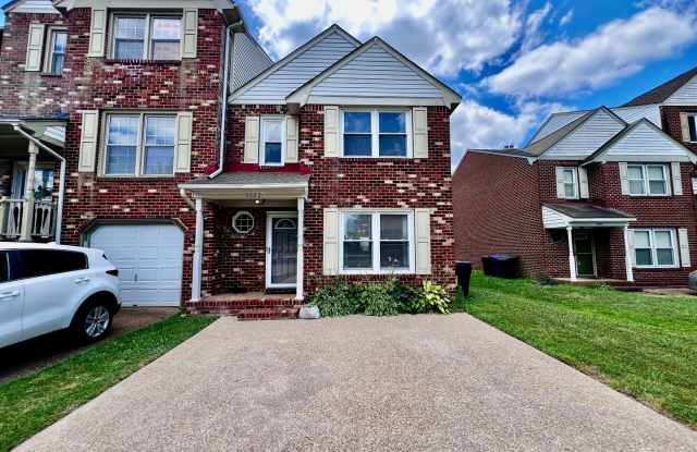 Beautiful End Unit Townhouse photos photos