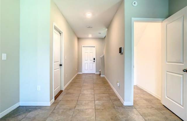 4247 UNBRIDLED SONG DRIVE Gallery 2