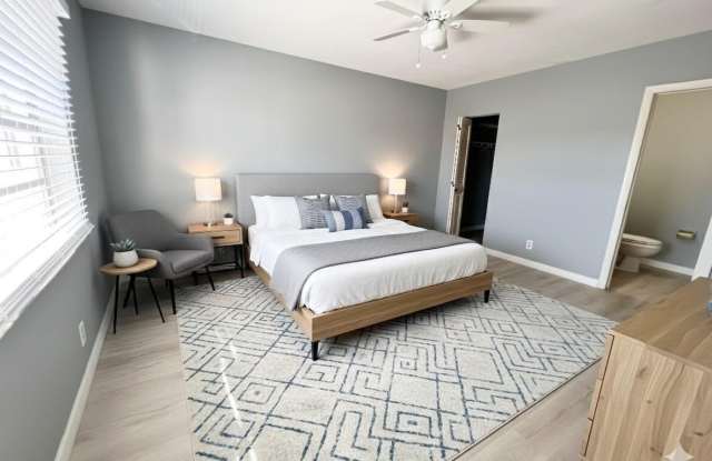 3550 NW 8th Avenue photos photos