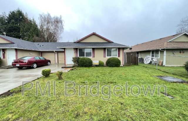 3670 NE 8th St - 3670 Northeast 8th Street, Gresham, OR 97030