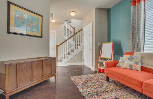 7708 Easy Wind Drive Gallery 4