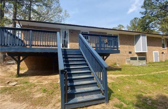 1644 SWEETGUM Circle Gallery 2
