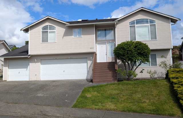 Now Available! Spacious 3-Bedroom Home with Puget Sound Views  Huge Backyard – SE Marysville - 8205 77th Avenue Northeast, Marysville, WA 98270