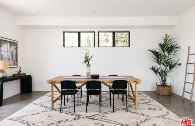 1624 Micheltorena St Gallery 3
