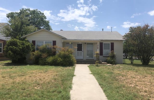 717 N Jefferson St - 717 N Jefferson St, San Angelo, TX 76901