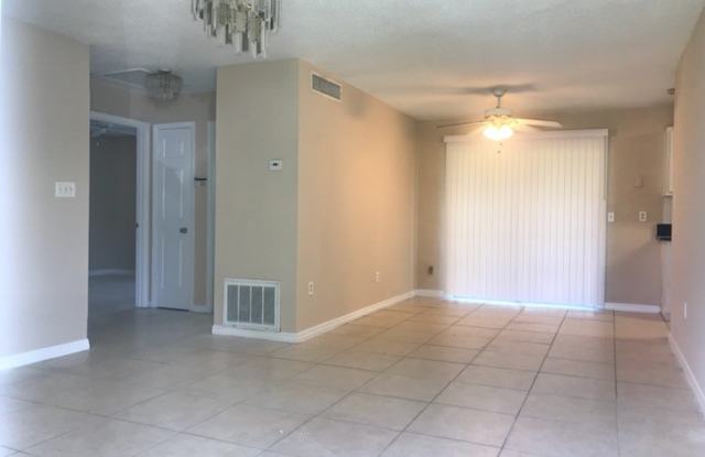 3 Bedroom 2 Bath Home For Rent at 1439 S. Oxalis Ave Orlando, Fl. 32807 Gallery 3
