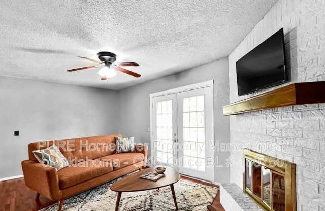 1029 Cambridge Dr Gallery 3