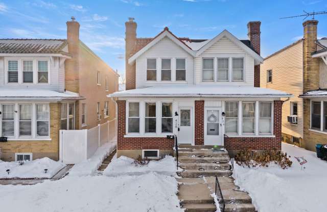 Warm  Welcoming, Move-In Ready West End Twin | 3 Bedroom 1 Bathroom photos photos