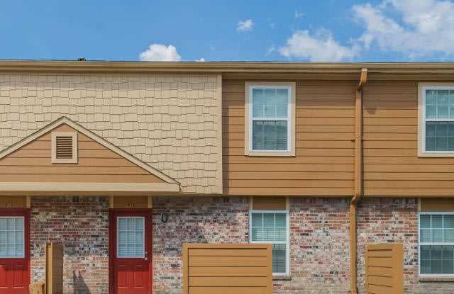 Estates at Spring Branch - 9001 Kempwood Drive, Houston, TX 77080