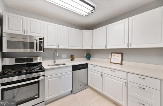 1904 WILSON LANE - 1904 Wilson Lane, Tysons Corner, VA 22102
