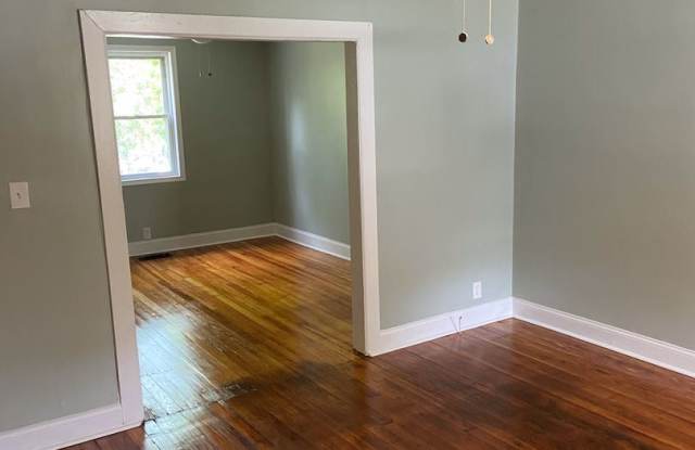 1144 Pine Lane Gallery 2