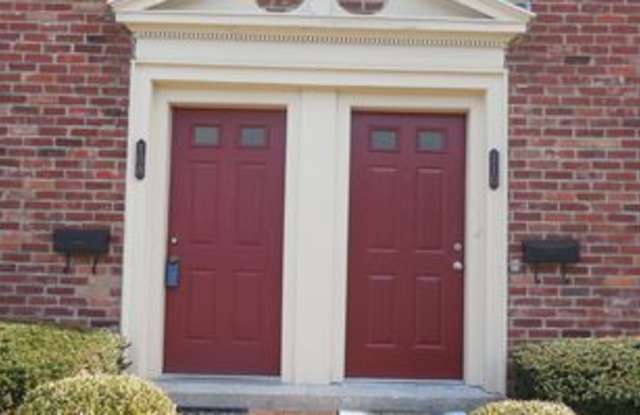 110 Buckingham Dr Gallery 3