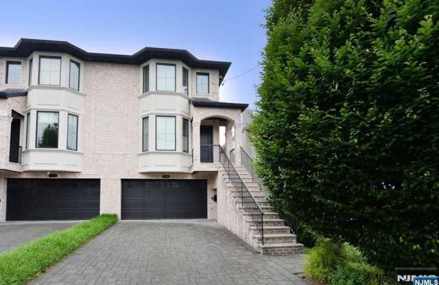 247 Hoym Street B photos photos
