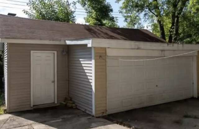 21795 Waldron Street Gallery 3