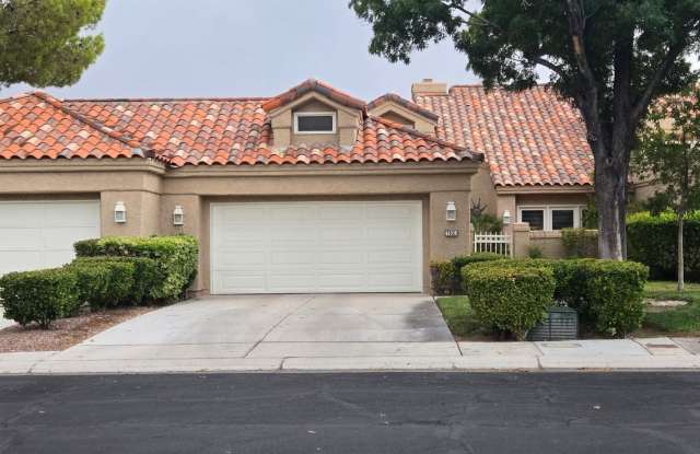 STUNNING GOLF COURSE AND WATER VIEWS IN GUARD-GATED SPANISH TRAIL! photos photos STUNNING GOLF COURSE AND WATER VIEWS IN GUARD-GATED SPANISH TRAIL! photos photos