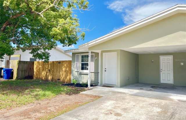 414 LIVE OAK LANE photos photos