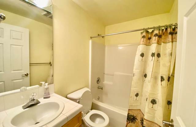 8808 Redmond Woodinville Rd. NE Apt C103 Gallery 4