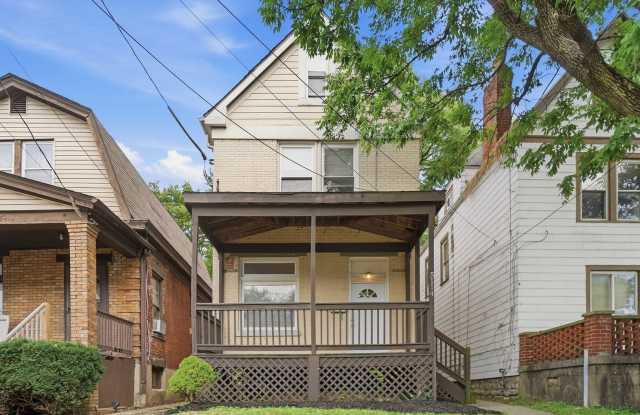 4 Bed 1.5 Bath located in Norwood Gallery 3