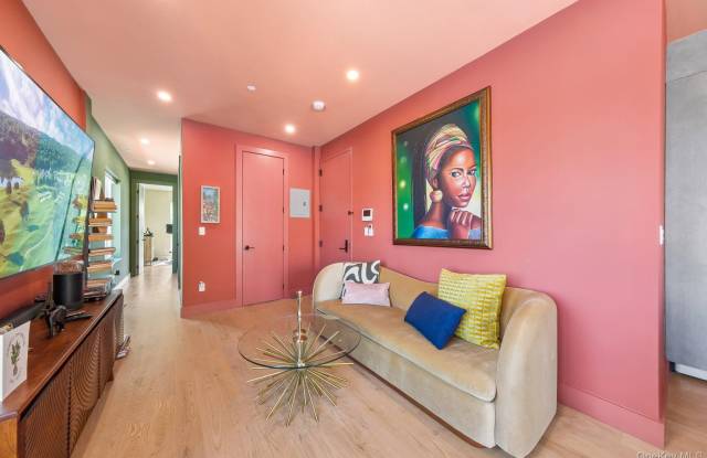1526 Lincoln Place Gallery 3