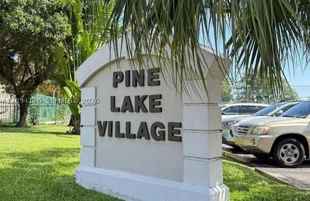 8881 Fontainebleau Blvd photos photos
