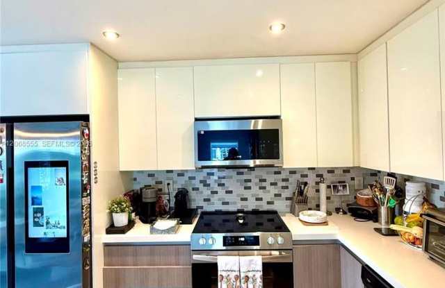 5042 NW 5042 Nw 114 Court 5042, Doral, FL 33178 - 3529 photos photos